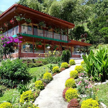 Finca Turistica Los Rosales Pereira Esterno foto