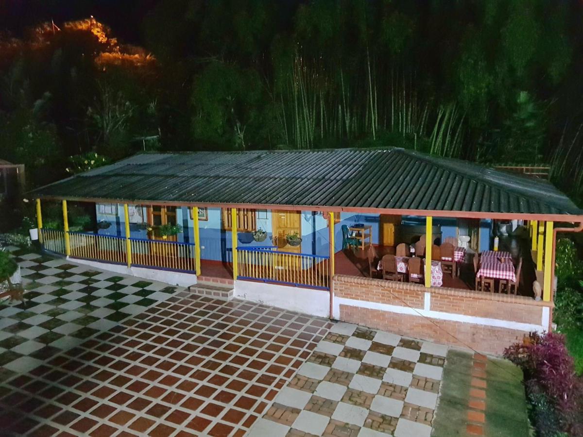 Finca Turistica Los Rosales Pereira Esterno foto