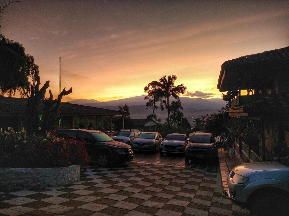 Finca Turistica Los Rosales Pereira Esterno foto