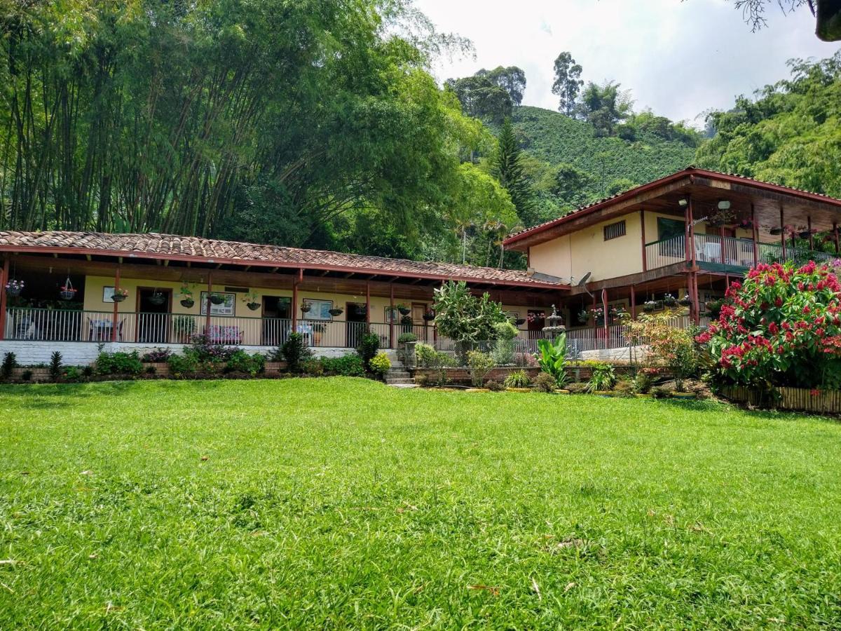 Finca Turistica Los Rosales Pereira Esterno foto